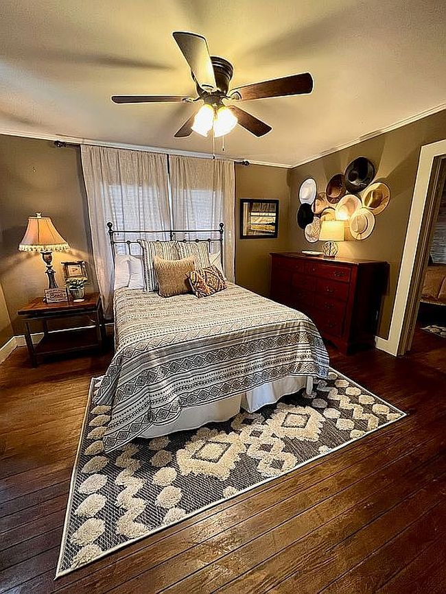 Photo of 1484 Bakers Creek Rd, Russellville, AR