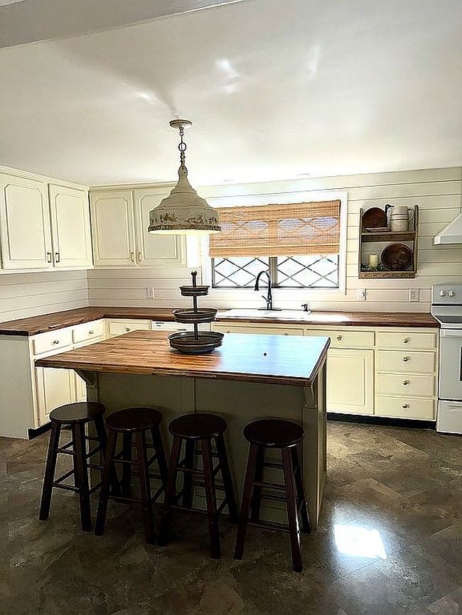 Preview of property located at 368 Kay Conley Rd