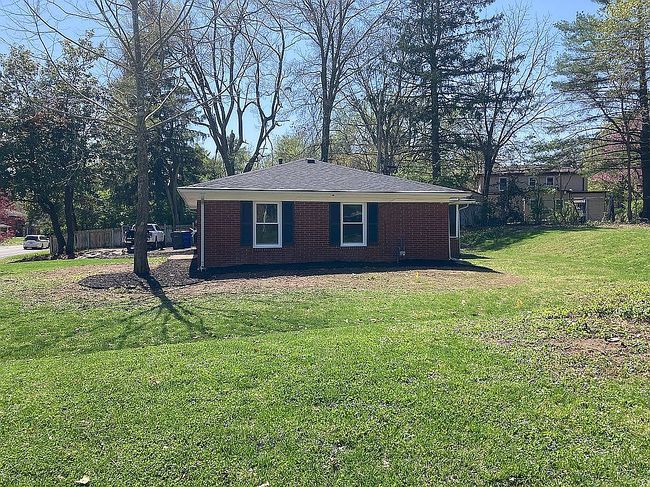 Image of 3507 Greentree Rd