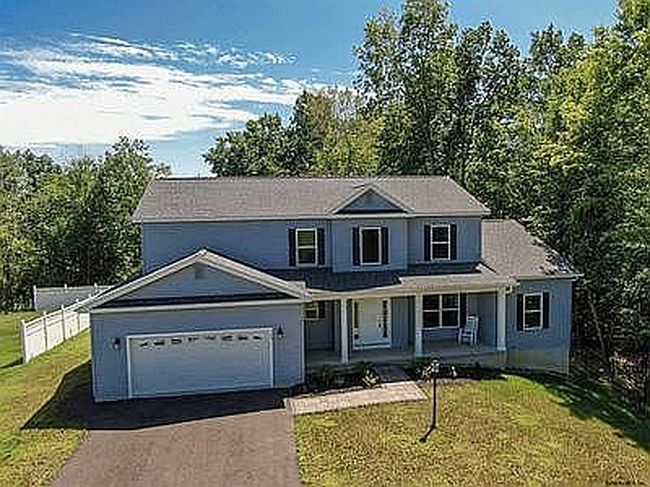 Photo of 29 Morgan Ct, Stillwater, NY