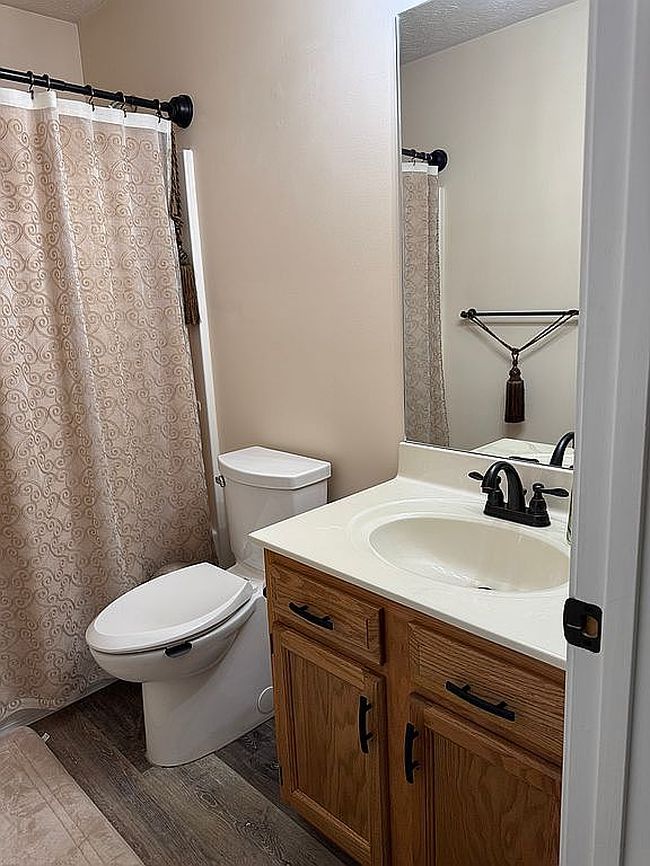Image of 245 Woodlake Dr