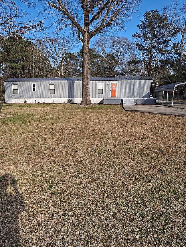 Photo of 2334 Norment Rd, Lumberton, NC