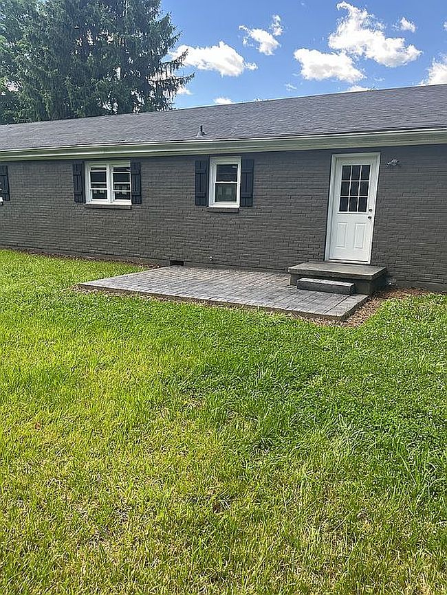 Image of 304 Broken Arrow Ln
