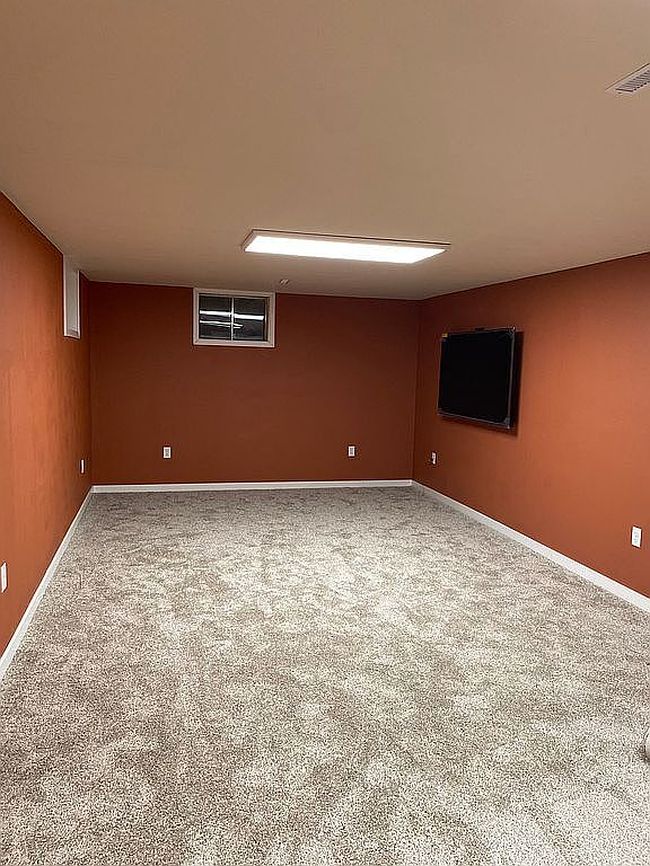 Photo of 413 Harvey Ave, Harvey, ND