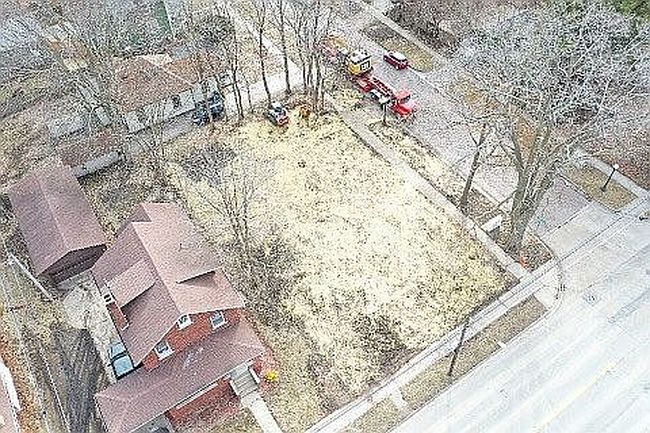 814 W White St, Champaign, IL