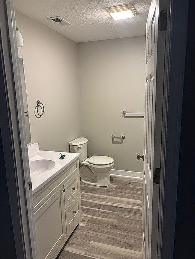 Photo of 501 E Louis St, Saint Joseph, MO