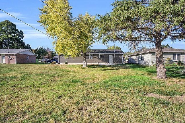 Photo of 927 16th St, Gothenburg, NE