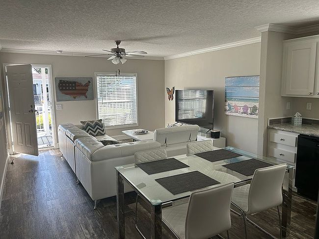 Image of 247 Nightingale Ave