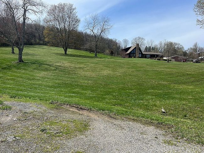 Photo of 350 American Legion Rd, Latrobe, PA