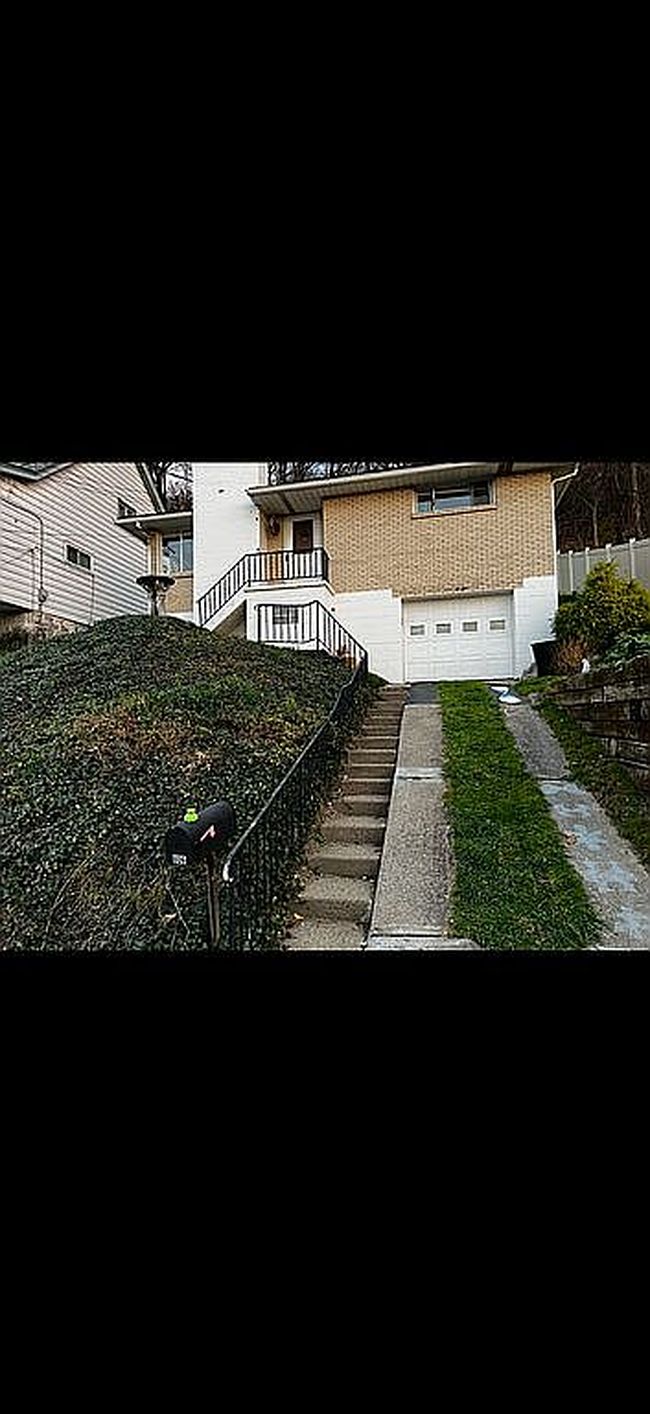 Photo of 806 Doyle Ave, West Homestead, PA