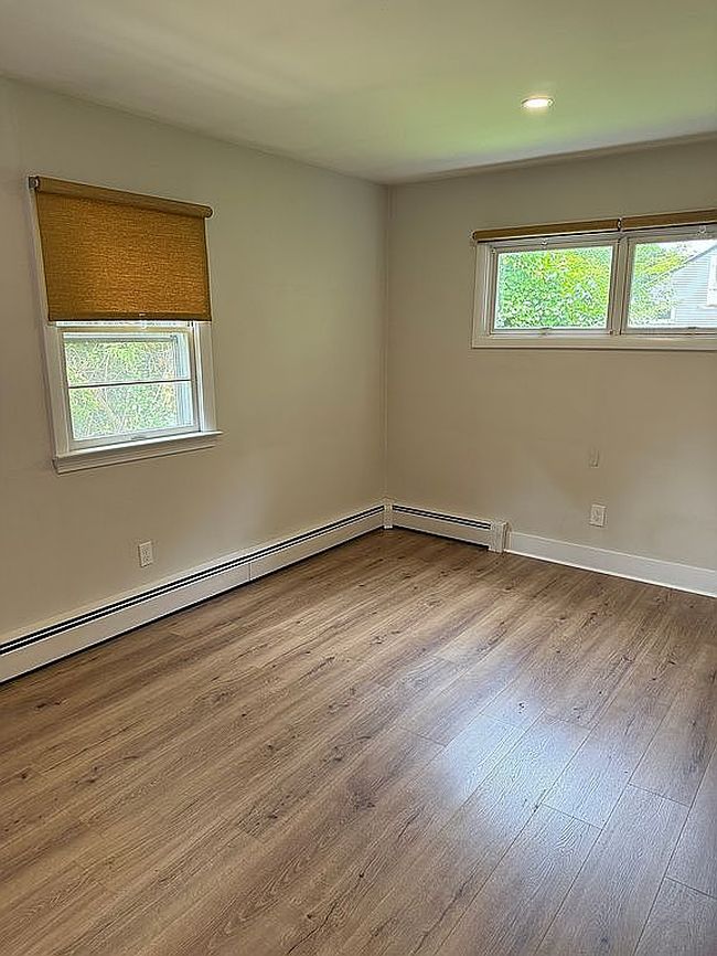 Photo of 296 Granite St, Biddeford, ME