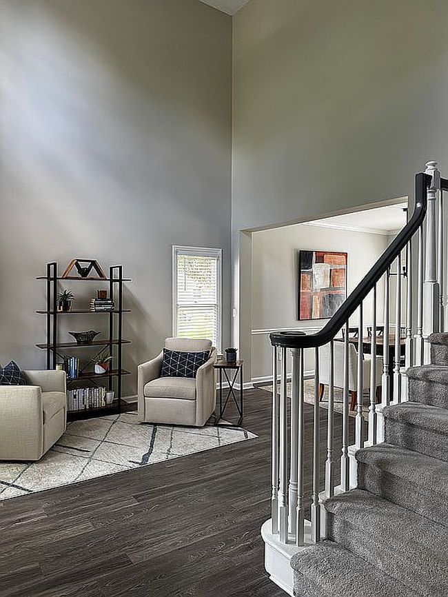 Additional photo 3 of property located at 900 Reflection Ct