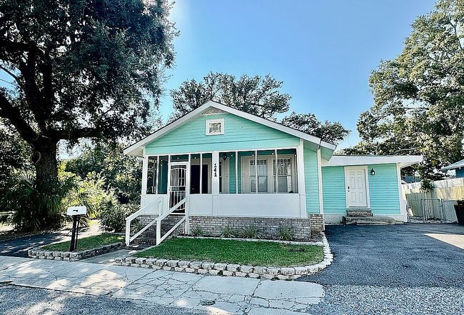 Photo of 141 Keller Ave