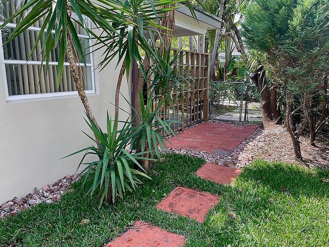 Image of 2124 N 32nd Ct