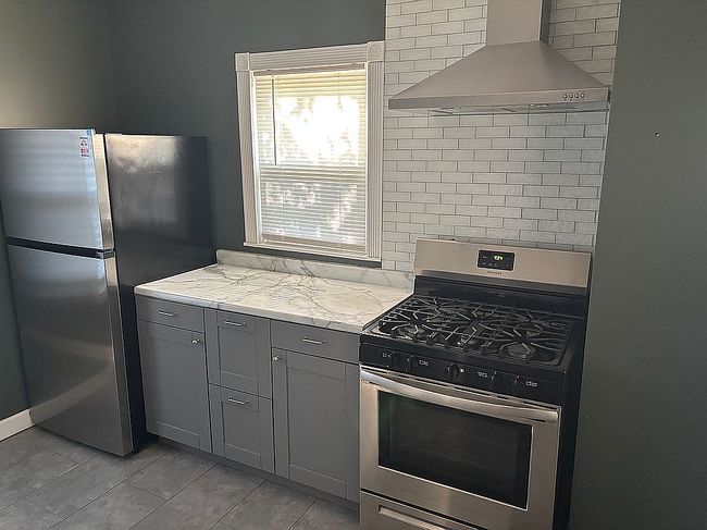 Photo of 1624 15th St, Port Huron, MI