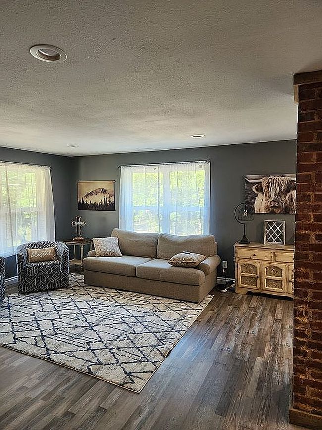 Photo of 682 County Road 421, Poplar Bluff, MO