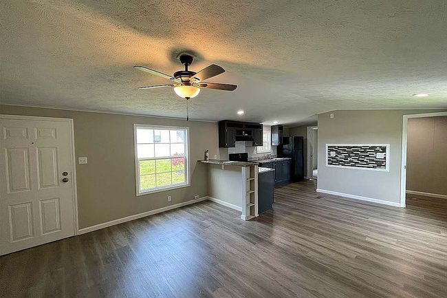 Photo of 118 Brookfield Dr, Clinton, TN