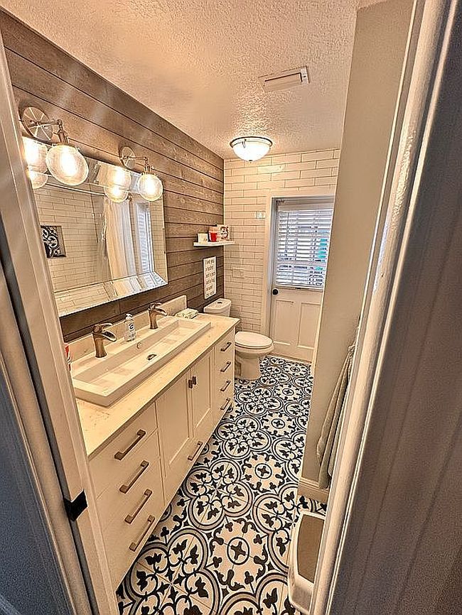 Additional photo 1 of property located at 5807 Schooner Way