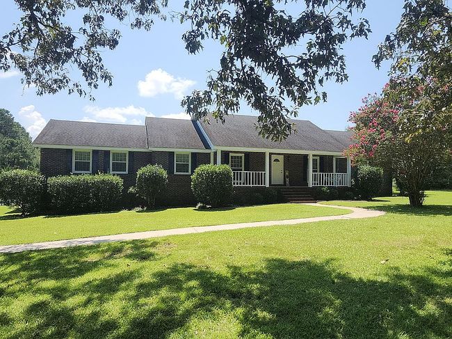 Photo of 2867 Roanoke Rd