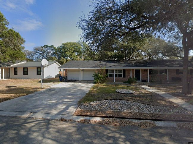 Photo of 838 Timber Dr