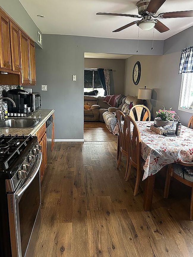 Image of 2 Lincoln Pl