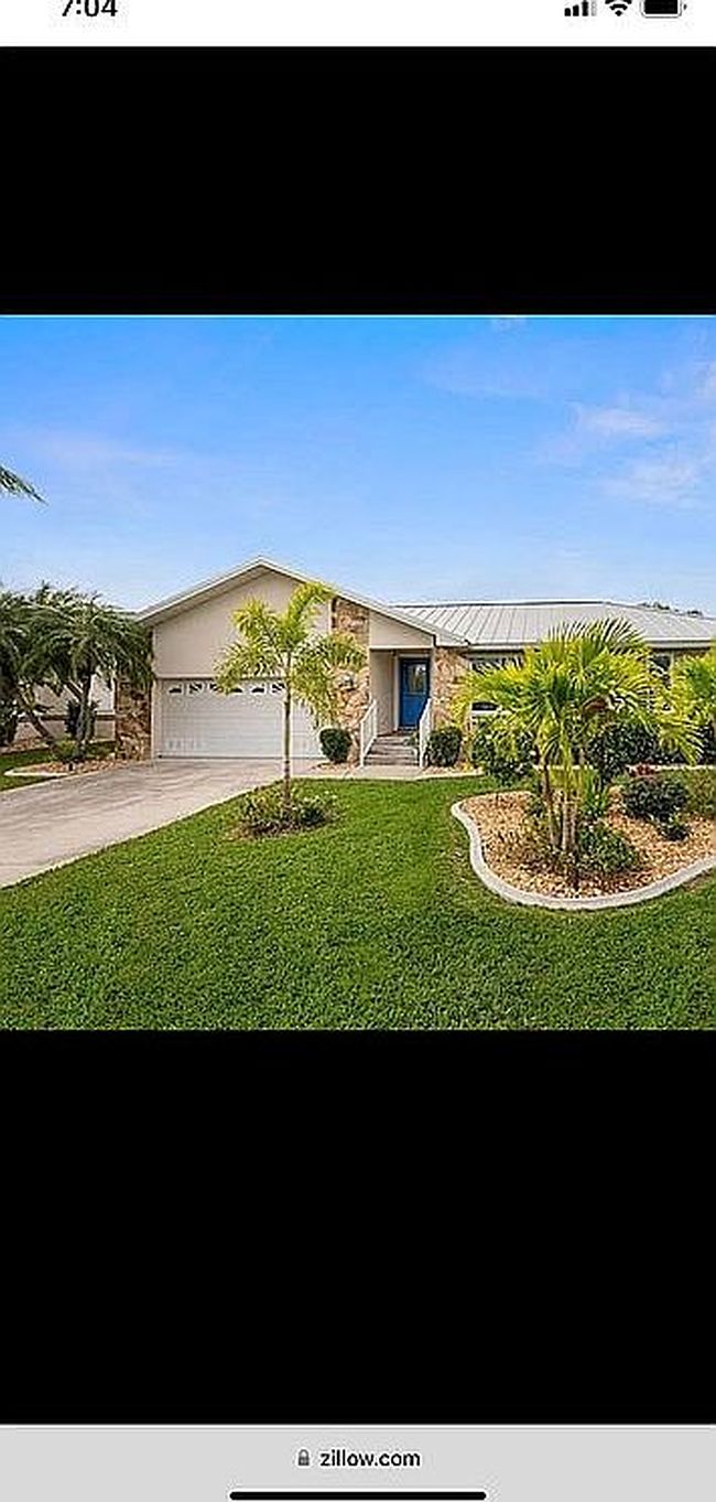 Photo of 1230 Swan Ct, Punta Gorda, FL
