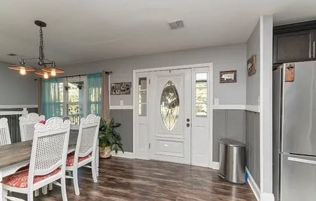 Preview of property located at 3191 N Hinton Rd