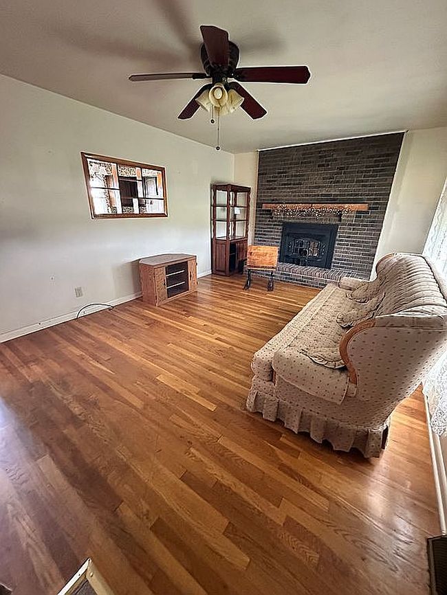 Photo of 11938 N Spades Rd, Sunman, IN