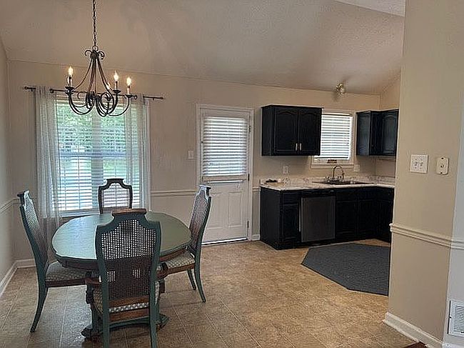 Image of 210 Westover Hts