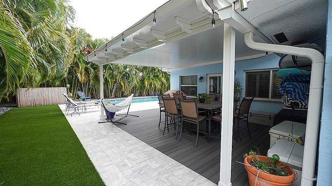 Image of 2375 Ne 8th St