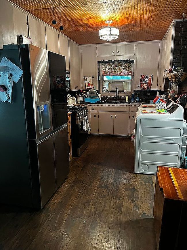 Photo of 807 Carver St, Whitesboro, TX