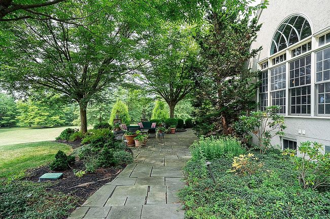 Image of 303 Jonathan Rd