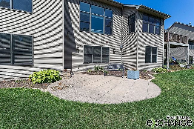 Photo of 5885 Remington Rd N, Bettendorf, IA