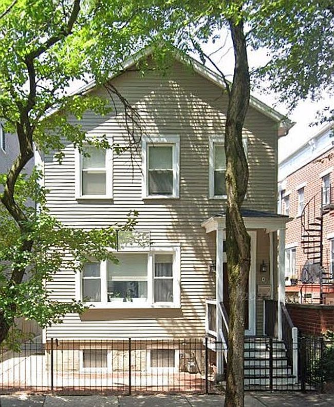 Preview of property located at 806 S Oakley Blvd