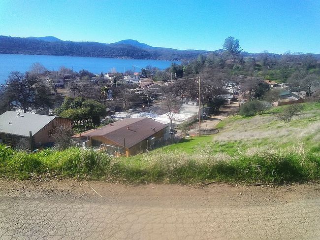 Photo of 12991 San Joaquin Ave, Clearlake, CA