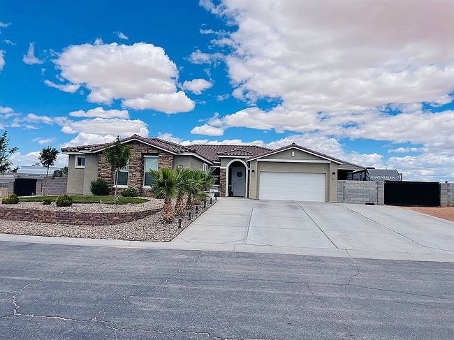 Image of 1588 Heights Dr