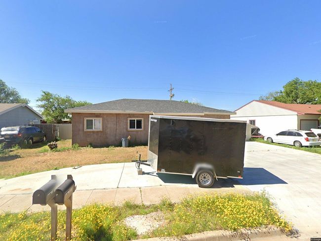 Image of 713 W Manana Blvd