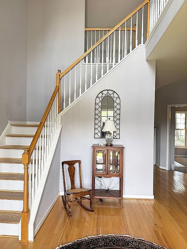 Photo of 1412 Westbury Knoll Ln, Midlothian, VA