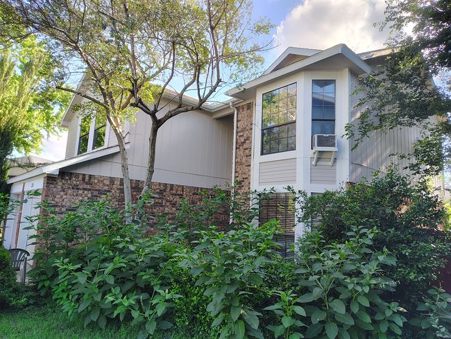 Photo of 2213 Thistlewood Ct, Grapevine, TX