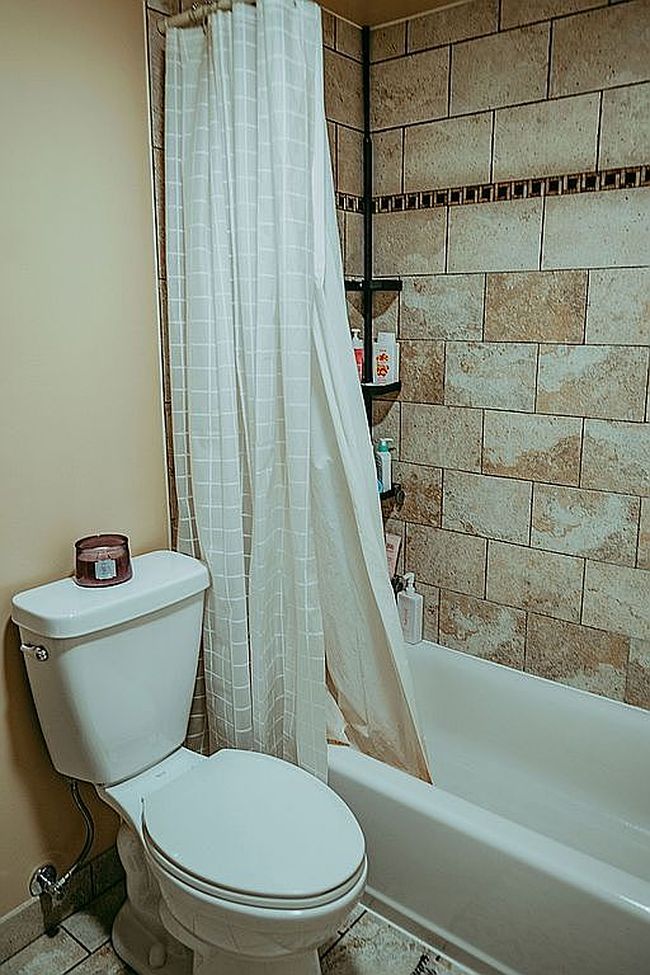 Image of 851 N Sapphire St