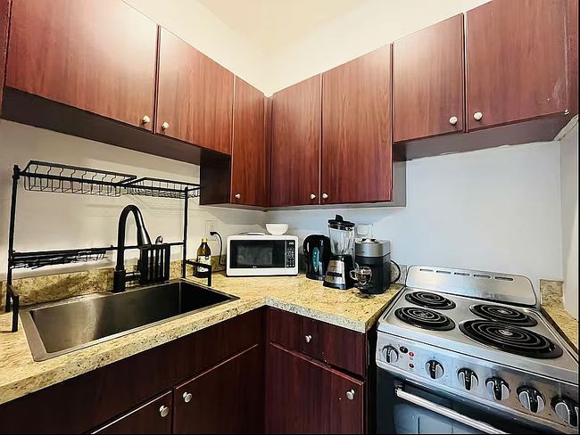 Photo of 842 Meridian Ave, Miami Beach, FL