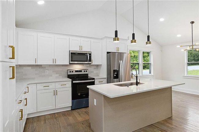 Image of 3435 Maplehurst Dr