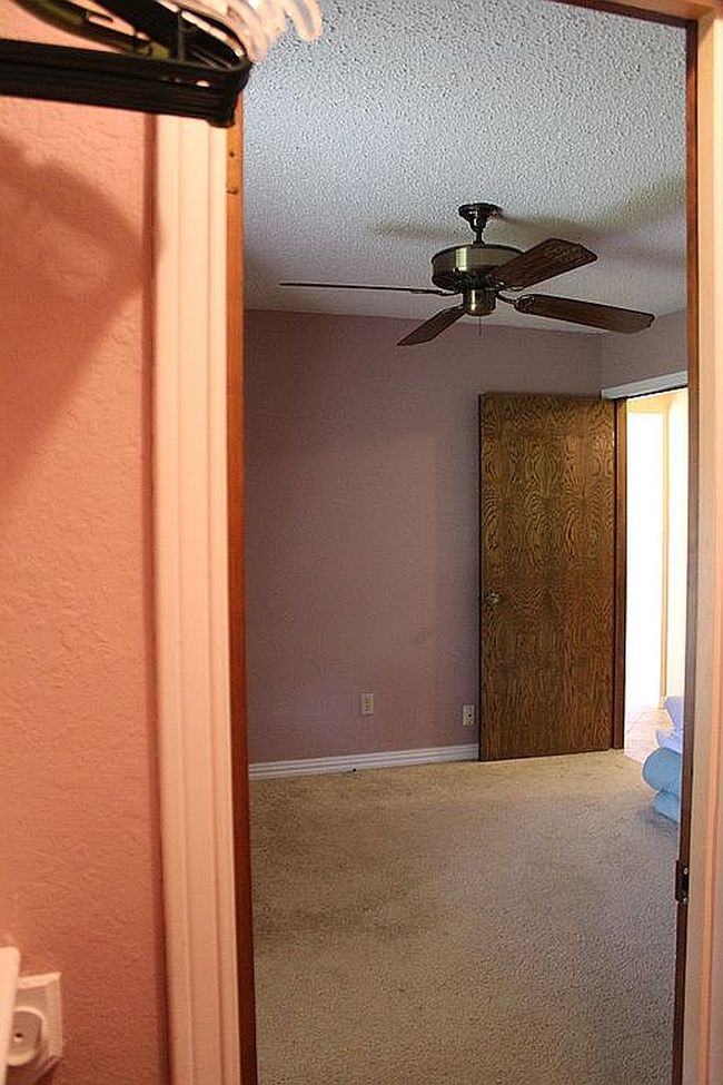 Additional photo 3 of property located at 305 Stratford Dr