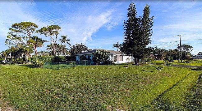 Photo of 105 Valley Dr, Bonita Springs, FL