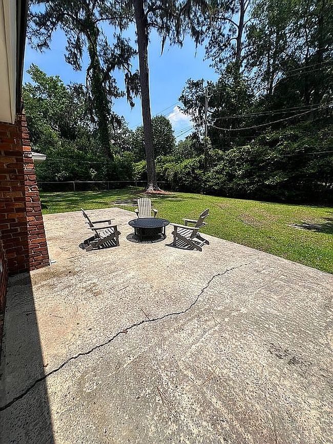 Image of 725 Windsor Rd