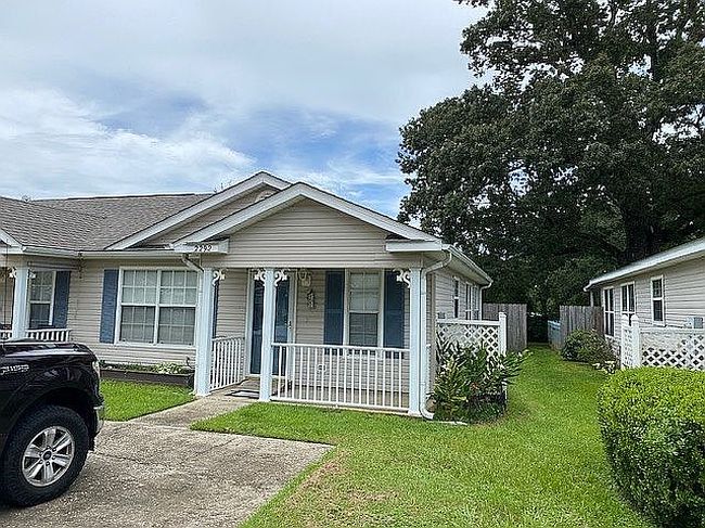Photo of 2292 Trailwood Dr