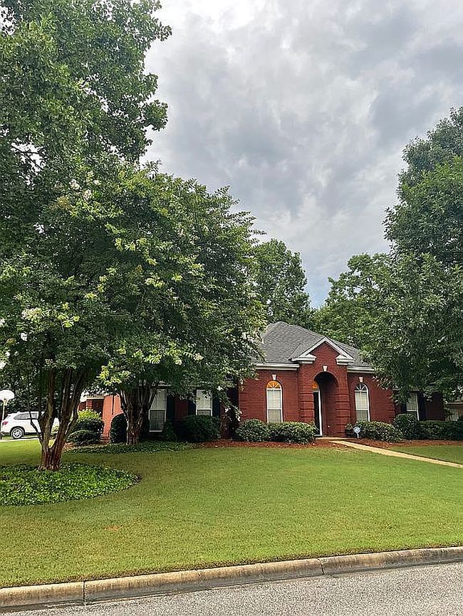 Photo of 2219 Brookstone Dr, Montgomery, AL