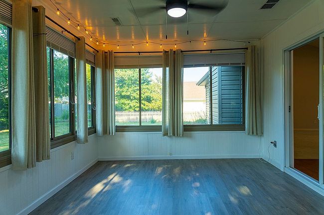 Additional photo 3 of property located at 1511 Thoroughbred Cir