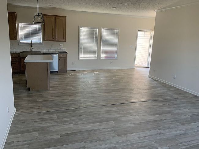 Additional photo 3 of property located at 136 Burleson Point