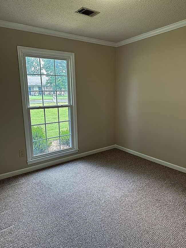 Image of 10303 Parliament Dr Sw